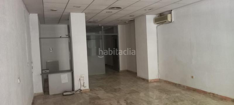 Foto 0cf3f220-f647-46ed-9986-53304a23f404. Affitto locale commerciale in Camino de Ronda Granada