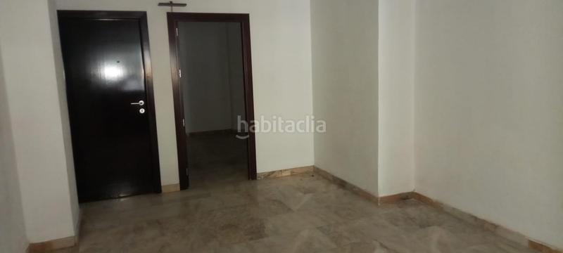 Foto 9a07b32c-8931-42e9-b76b-a0d26a781d70. Affitto locale commerciale in Camino de Ronda Granada