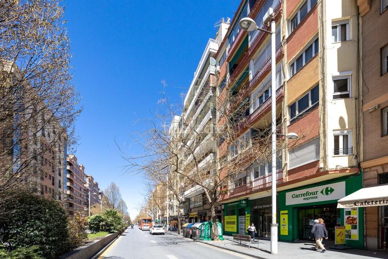 Foto f72d9ee7-8b97-4b98-8986-5caa6da12011. Miete geschäftsraum in Camino de Ronda Granada
