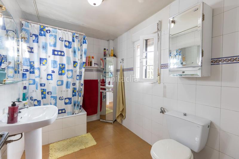 Foto f6c3c97e-96ac-4907-9483-dd88ab74c65b. Casa en avenida del suspiro del moro 151 chalet con piscina en urbanización suspiro del moro en Otura