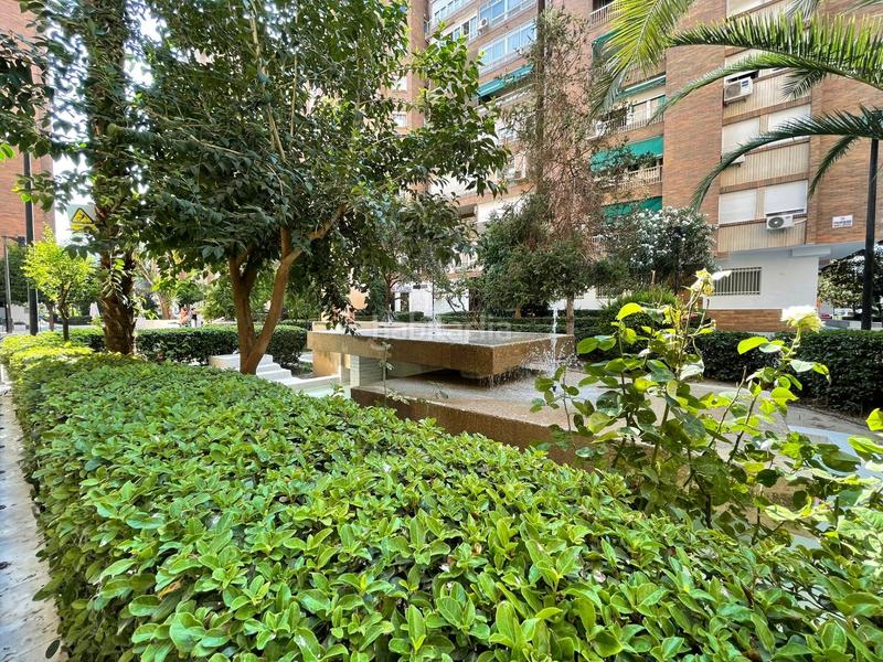 Foto 4be71e4b-7a1a-47b1-8bc1-4e8fe9ed6af5. Lloguer local comercial a Cervantes Granada