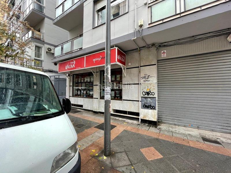 Foto 212d6877-67fe-47f9-8f9e-a6c022cc9458. Alquiler local comercial local u oficina en calle obispo hurtado. en Granada