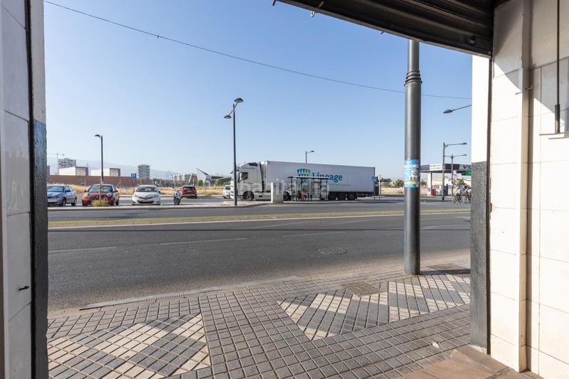 Foto ac9d0aec-f087-4348-93ee-f54bcb814c5e. Local comercial fantástico local en ubicación inmejorable! en Maracena