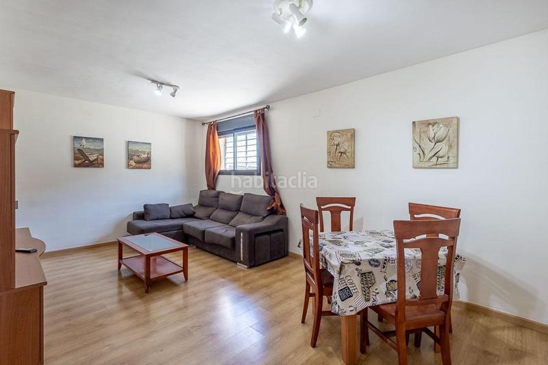 Foto bc238c22-0294-4158-bc6e-a04d5b48f99e. Piso  de 2 dormitorios plaza garaje trastero en calle principal b avda. madrid en Monachil