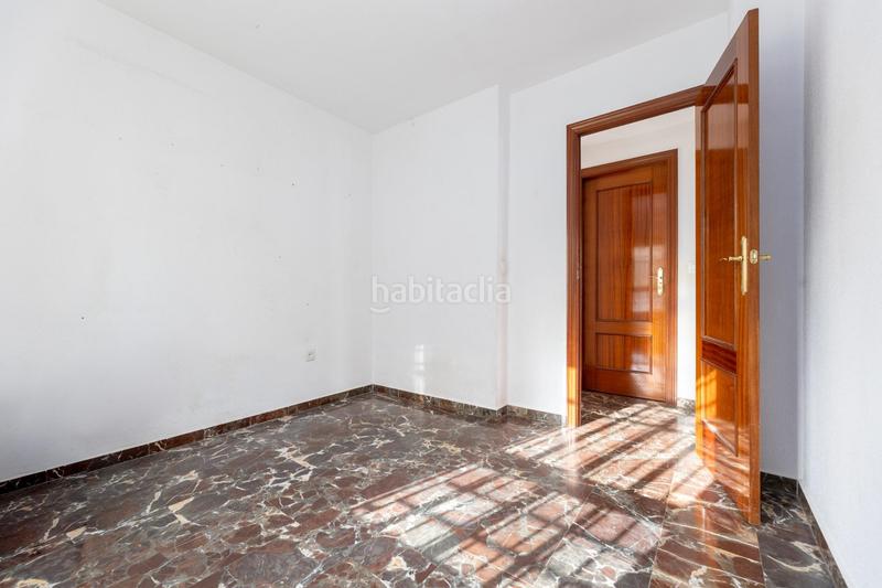 Foto 66282485-b120-4947-9383-c53fd7dc0b57. Chalet  con gran parcela y piscina en loma verde, en Albolote