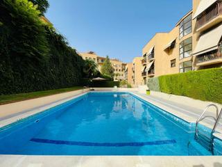 Location Appartement à Camino de los Neveros - Serrallo. Acogedor piso en alquiler en la zona de bola de oro, granada