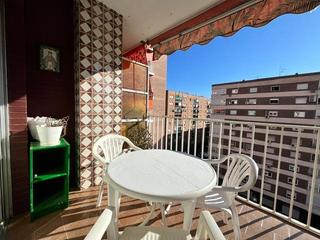 Rent Flat  Calle sos del rey catolico. Gran piso de alquiler por habitaciones para estudiantes en grana
