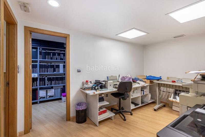 Foto b2884000-f5a3-4d2c-a2e7-170d2a021ab5. Locale commerciale in San Matías - Realejo Granada