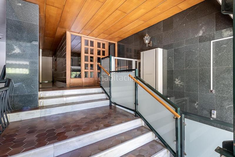 Foto c423771e-d41e-453a-9e3c-43766a434977. Locale commerciale in San Matías - Realejo Granada