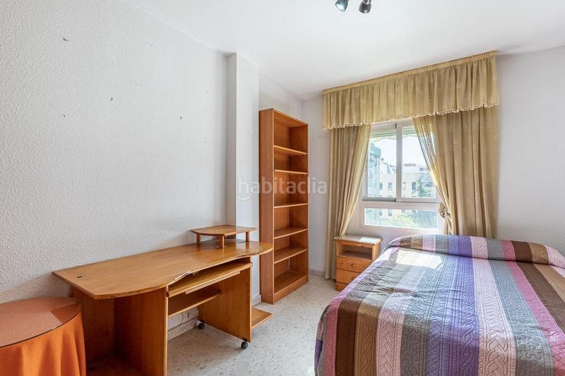 Foto 46eb3e93-6526-4948-a322-b5dd01d56309. Appartamento con parcheggio in Pajaritos Granada