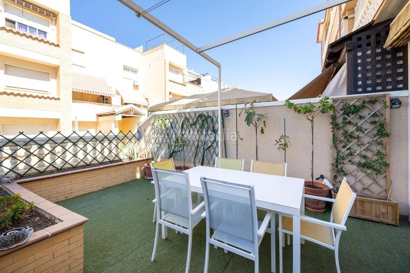 Foto d6c2e94a-0fbe-4f48-b270-1482f6c45366. Pis amb aparcament a Residencial Triana - Barrio Alto Gabias (Las)