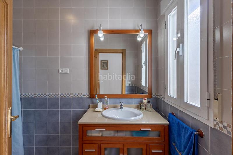 Foto 89e0d71d-bd1f-4ffe-9d58-bd0e59b960ba. Casa jatar casa con 3 dormitorios, 2 baños, garaje y patio. en Játar