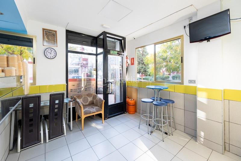 Foto bb53181d-5b1d-4ed1-a676-6bc267314614. Local comercial a parque nueva Granada Granada