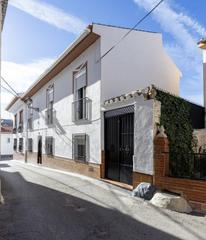 Casa adossada  Calle de mariana pineda. Encantadora casa con patio en murchas, valle de lecrín granada
