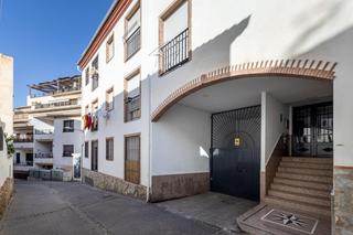 Ático en Monachil Pueblo. Piso con encanto en monachil pueblo, junto a la ruta de los caho