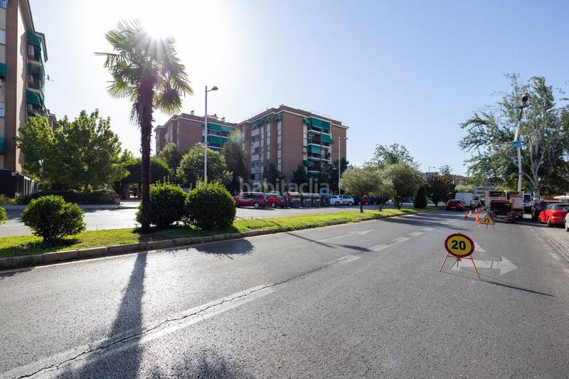 Foto 20cd58ff-7aec-4be8-85bd-fe9a8165fb80. Local commercial dans Av. F. Garcia Lorca - Nueva Estación Autobuses Granada