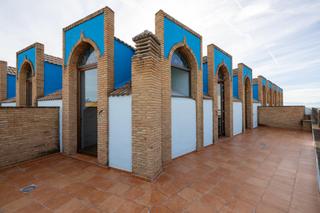 Duplex à Bailén. Dúplex nuevo en bailén con 3 dormitorios, cocina independiente y