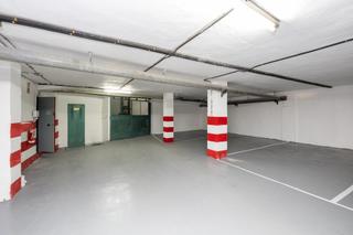 Parking coche  Calle santa lucia. Se venden 16 plazas de garaje y 3 trasteros. oportunidad de inve