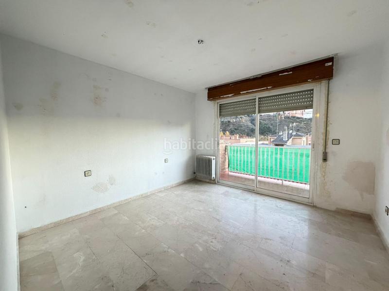 Foto 3be7b5a9-93b2-41a0-b7d3-31a7e6a1c795. Rent duplex with heating parking pool in Crta. De la Sierra Granada