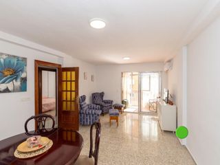 Affitto Appartamento in Cervantes. Acogedor piso de estudiantes en alminares, granada por solo 850