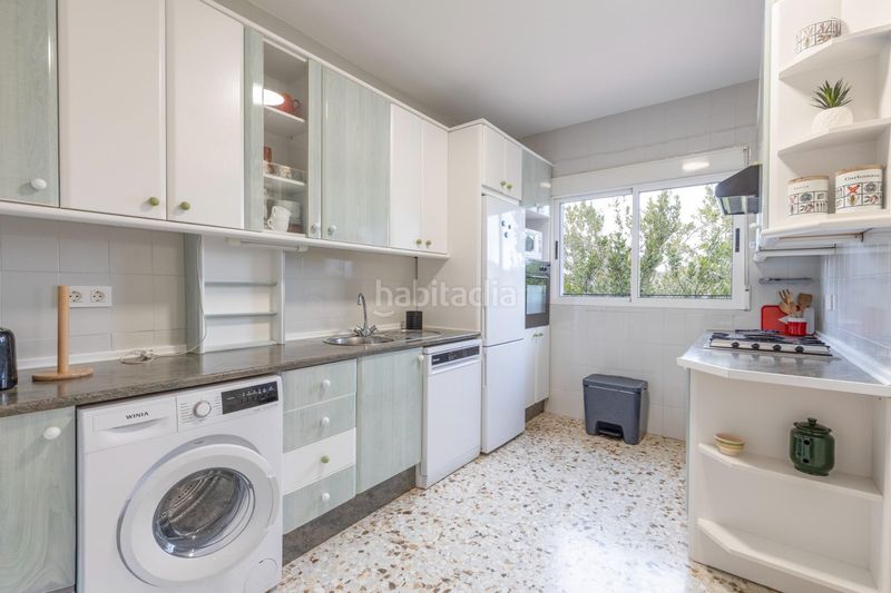 Foto a2021c8d-8892-4630-9831-e77bc9c3b8cd. Casa amb calefacció piscina a Huétor de Santillán