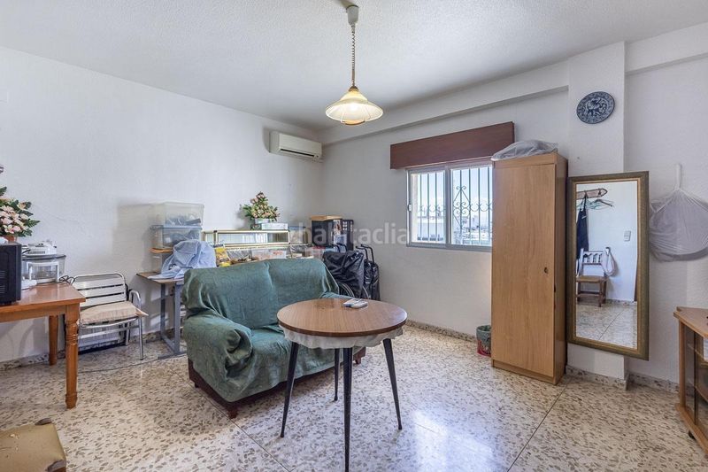 Foto c1892869-d173-49eb-9b16-a908d0fbe2ee. Local comercial a Atarfe