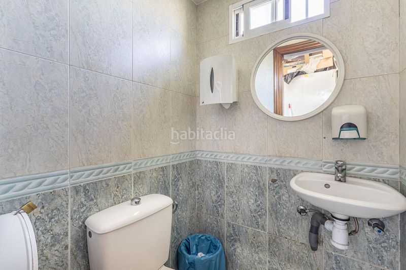 Foto c8c167bc-62cf-456b-945d-33b4d8df1e4a. Local comercial a Atarfe