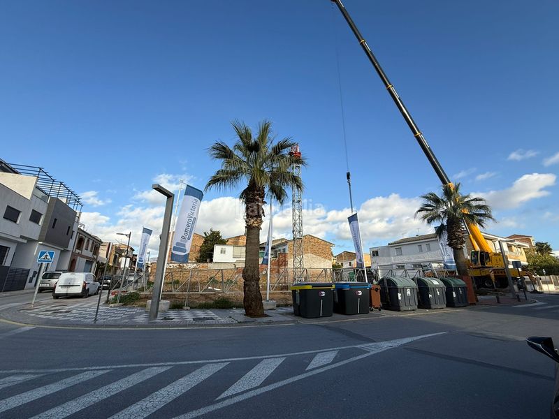 Foto d9f634ee-a286-48ff-b27b-bd11e2cd16d7. Pis a avenida las mimbres 26 a Maracena