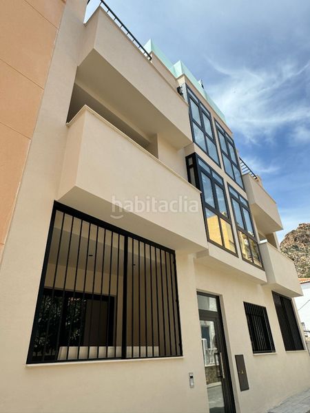Foto 9832cfc5-1732-4f38-acf6-02728ff9b5f3. Location rez-de-chaussée dans calle barranco 11 dans Motril
