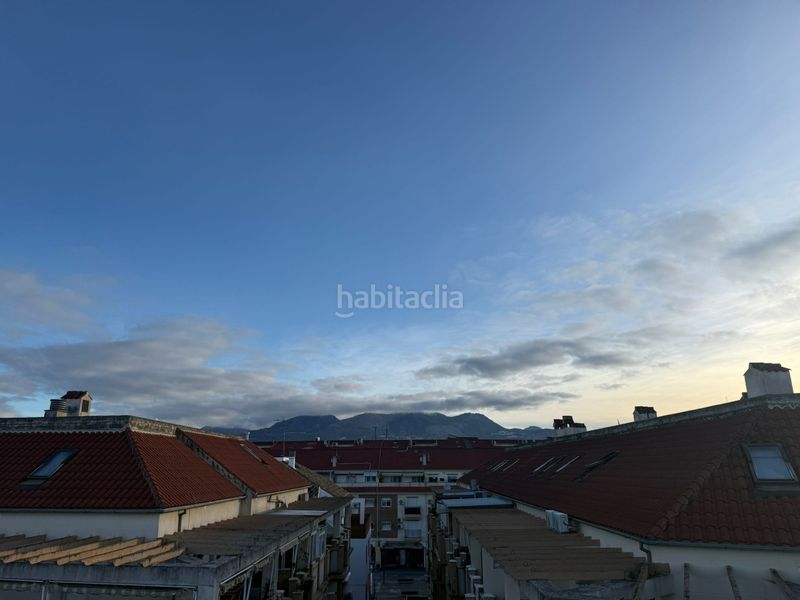 Foto 0260156f-0324-487c-b3bd-1c55418ed56e. Penthouse in calle aljibe alto 4 in Maracena