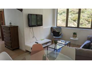 Appartement à Calle de la virgen de las nieves. Piso 3 dormitorios zona media baja
