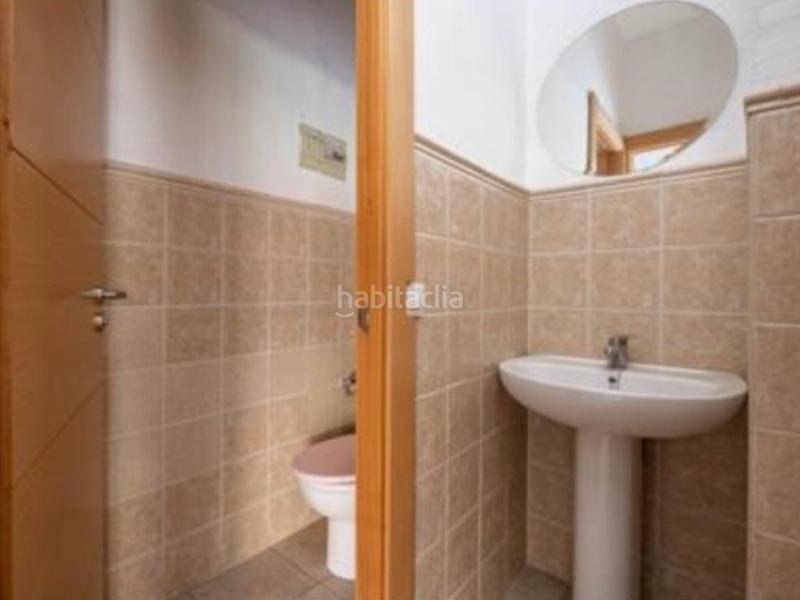 Foto f4987f80-cd71-4138-83de-a098461dee77. Alquiler local comercial estupendo local al lado del rio en Granada