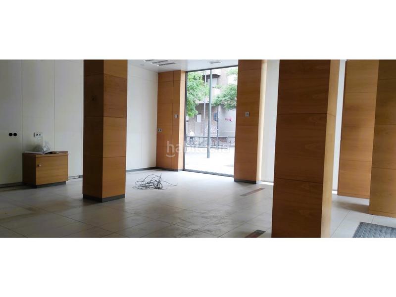 Foto bd3b4f13-738e-4f47-bfaf-366937cf95f6. Lloguer local comercial a Camino de Ronda Granada