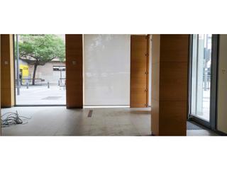 Location Local commercial  N/a. Magnifico local en pleno centro