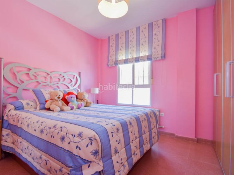 Foto 2dc7d33d-46cb-4e31-aaf7-364e33a3f74a. Maison jumelée avec parking dans Polideportivo Alhendín