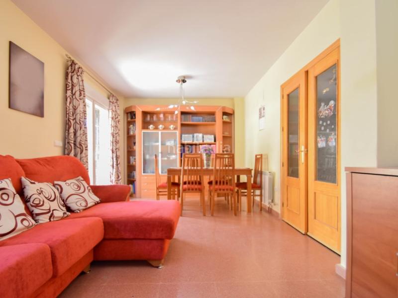 Foto 9e5c18ee-f1d0-454c-9600-b6247a6f1a86. Maison jumelée avec parking dans Polideportivo Alhendín