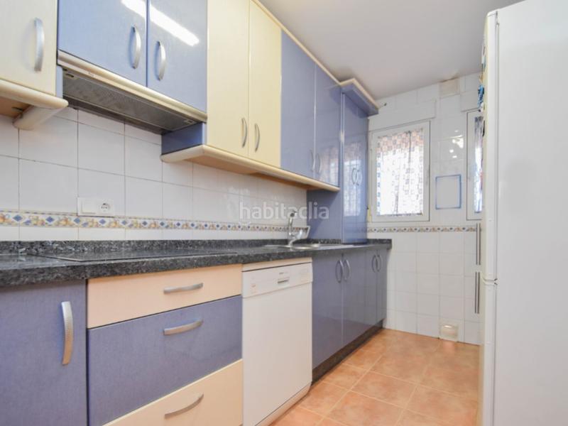 Foto ae2470dd-34b5-45af-8fad-a7182b143474. Maison jumelée avec parking dans Polideportivo Alhendín