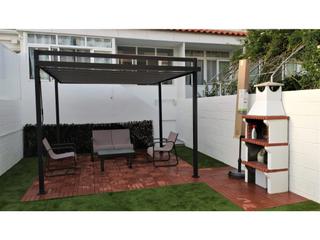 Casa adossada  N/a. Magnífica vivienda en la mejor zona de ogíjares