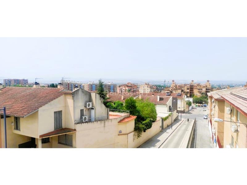 Foto e91d7a2a-02c4-4b8a-a5d3-ca09fbbd52ac. Pis a Cerrillo de Maracena - Periodistas Granada