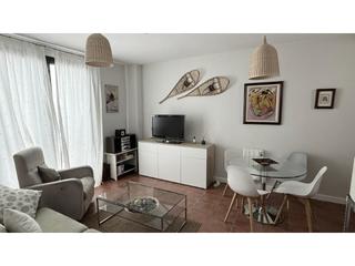 Apartament  Calle de la virgen de las nieves. Espectacular piso de 2 dormitorios zona media baja, con garaje