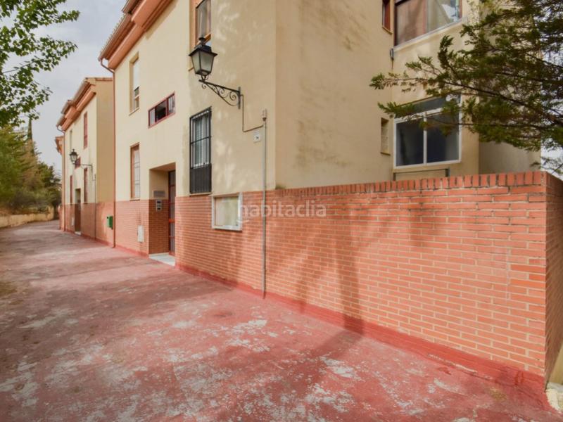 Foto 42b9786a-1856-4b33-af60-305c3d89dab8. Piso  de dos dormitorios en Cenes de la Vega