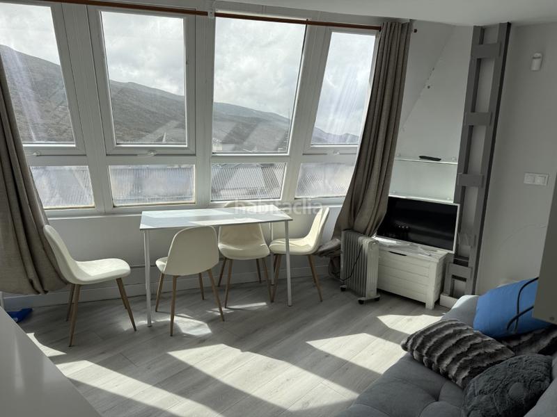 Foto cd61bdb8-e5df-44b1-84e0-ccf626f2a1fa. Piccolo appartamento in calle virgen de las nieves 3 in Sierra Nevada