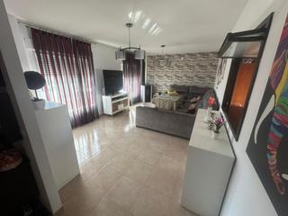 Casa adossada  Calle cadiz. A la venta vivienda en cullar vega