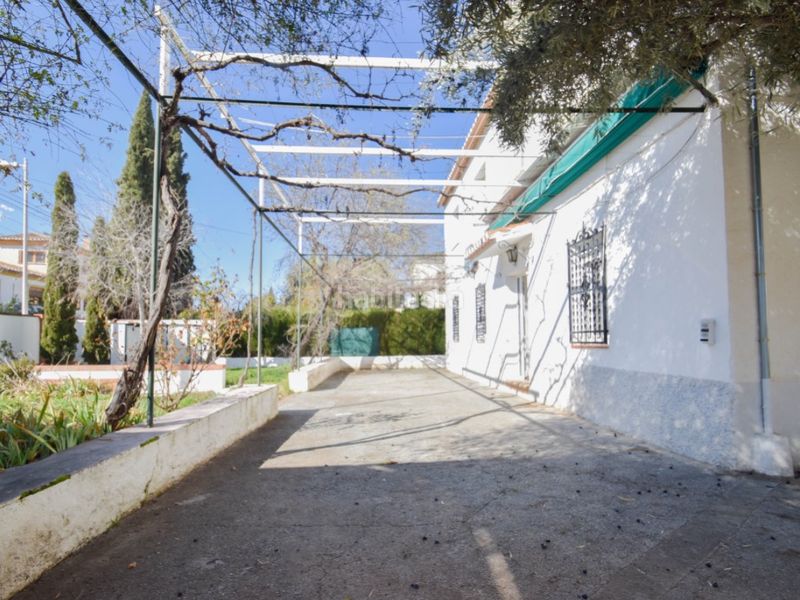 Foto 06bf8c36-4461-4ecd-8231-90cf33a8ba93. Xalet amb aparcament piscina a Barrio de la Vega Monachil