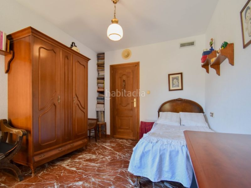 Foto 43bd0b4f-1058-41c0-8e15-9e0f36ce313c. Pis amb calefacció aparcament a San Matías - Realejo Granada