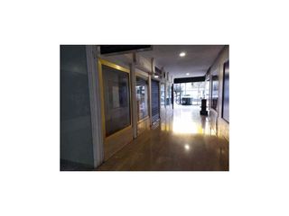 Local Comercial a Calle Acera Del Darro