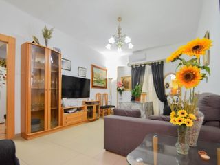Flat  Calle moncayo. Gran piso en el realejo junto a calle molinos
