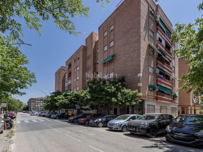 Foto d3f7780c-e791-4984-a40c-aae484df966f. Pis a Barrio de Zaidín Granada