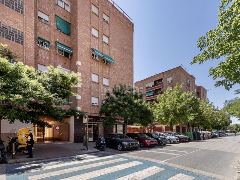 Foto f8683028-61b1-4d1f-afc2-10bcc6b3f241. Pis a Barrio de Zaidín Granada