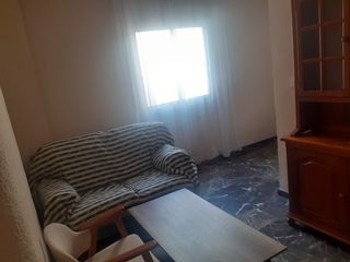 Rent Flat  Calle jose recuerda. Alquiler piso curso 2627 junto a parque garcia lorca